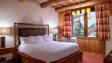 1 bedroom, in-room safe, free WiFi, bed sheets