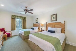 3 dormitorios, tabla de planchar con plancha, wifi gratis y ropa de cama