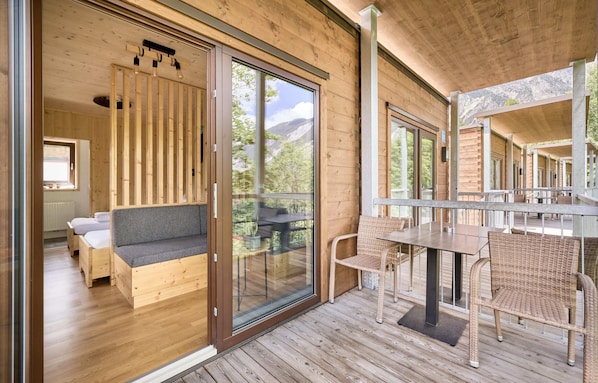 Double room Plus in the nature reserve including entrance to the Water AREA | Vue sur les montagnes