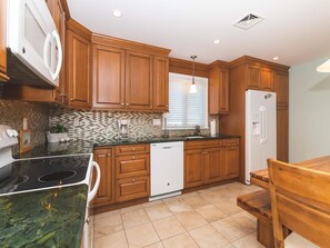 Fridge, microwave, oven, stovetop - Charming 3-Bedroom Home Near Beach (Cape May)