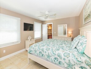 3 chambres, fer et planche à repasser, Wi-Fi gratuit, draps fournis