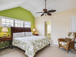 4 bedrooms, iron/ironing board, free WiFi