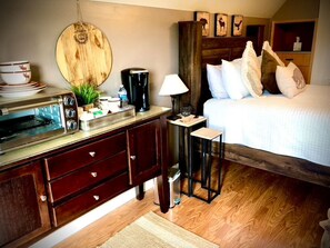 1 dormitorio, tabla de planchar con plancha, wifi y ropa de cama