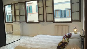 1 多间卧室、WiFi、床单
