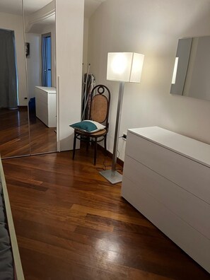 Classic Apartment, City View - Valori  (Florence)