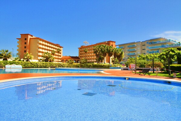 Pool - Residencial LOS JUNCOS V (La Pineda)