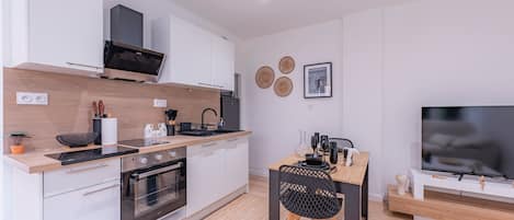 Fridge, microwave, oven, dishwasher