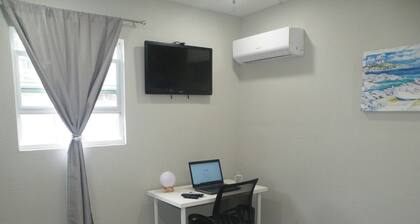 Private small house in Tampa