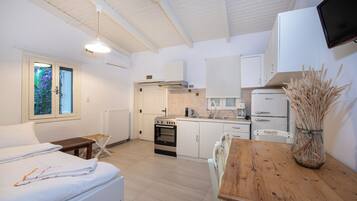 9 Schlafzimmer, Bügeleisen/Bügelbrett, Reisekinderbett, kostenloses WLAN