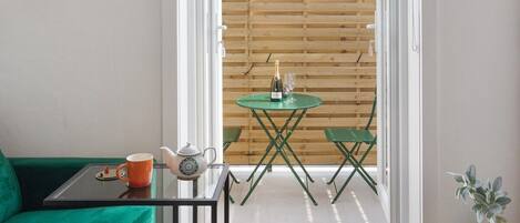 Fernseher, Videospiele, Bücher