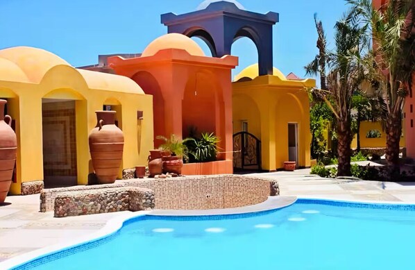 Pool - Home from home 1 bedroom apartment with AC & WiFi in fantastic Al dora compound (Red Sea Governorate)