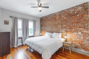 2 室のベッドルーム、WiFi、ベッドシーツ