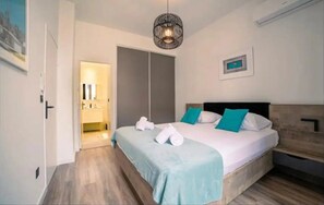 2 bedrooms, iron/ironing board, WiFi, bed sheets - Design Apartment, 2 suites, Terrace, Beaches & Palaces (Cannes)