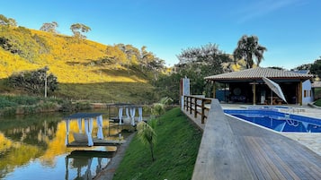 Piscina externa