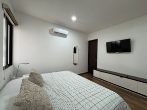 2 makuuhuonetta, silitysrauta/-lauta, Wi-Fi, vuodevaatteet