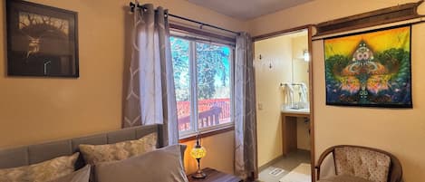 1 chambre, fer et planche à repasser, Wi-Fi, draps fournis