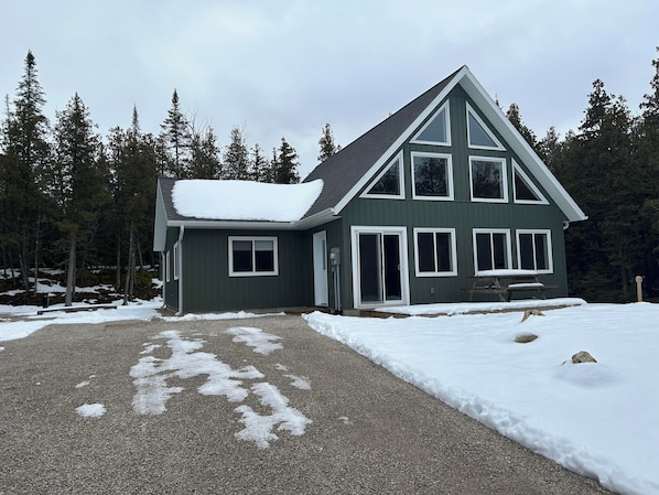 Exterior - 3 Bedroom Cottage- 51 Corey Cres (Tobermory)