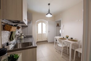 Private kitchen - At Giuly's House (Firenze)