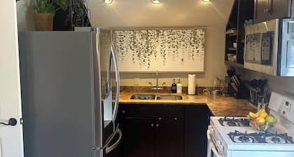 Charming private pet friendly 1-bedroom apartment in brilliant Nipomo with WiFi