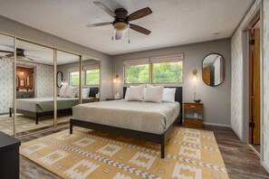 2 間睡房、熨斗/熨衫板、可攜式嬰兒床、免費 Wi-Fi