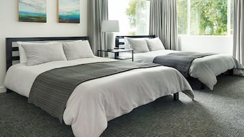 Standard Double Room, Partial Sea View | Free WiFi