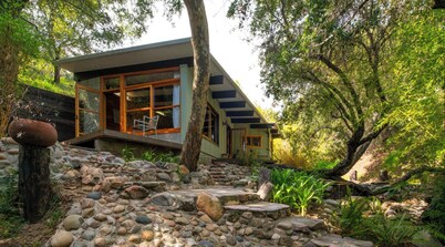 Luxury Family Compound 6 bedrooms in peaceful Topanga