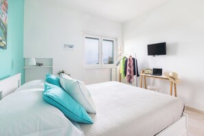 1 chambre, fer et planche à repasser, Wi-Fi gratuit, draps fournis