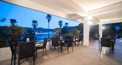 Hotel Issa - Double Room Sea View