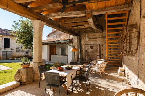 Vila Kobdilj 1835 – Kajža Apartment | Cozy Retreat with Terrace