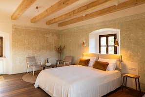 1 chambre, fer et planche à repasser, accès Internet, draps fournis