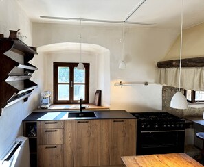 Coffee/tea maker