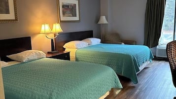 Double Room | Desk, laptop workspace, blackout drapes, iron/ironing board