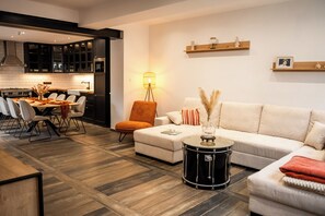 Townhome Comfort - icke-rökare - innergård | Vardagsrum