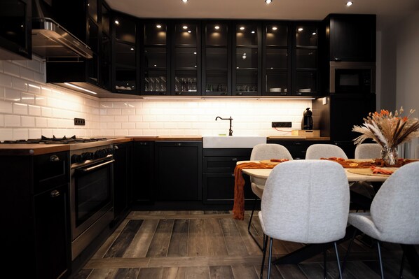 Maison mitoyenne Confort, non-fumeur, côté cour intérieure | Cuisine privée