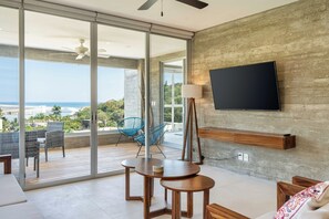 Smart TV - Gorgeous 2 bedroom in the surf community of La Bocana with tons of amenities (Santa María Huatulco)