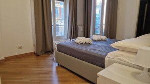 2 chambres, fer et planche à repasser, accès au Wi-Fi (inclus)