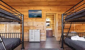 4 bedrooms, iron/ironing board, travel cot, WiFi