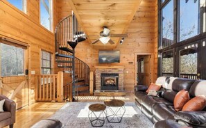 Smart TV y chimenea 