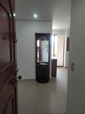 Interior - 2 BEDROOM 2 BATHROOM WITH DOORMAN (Bucaramanga)