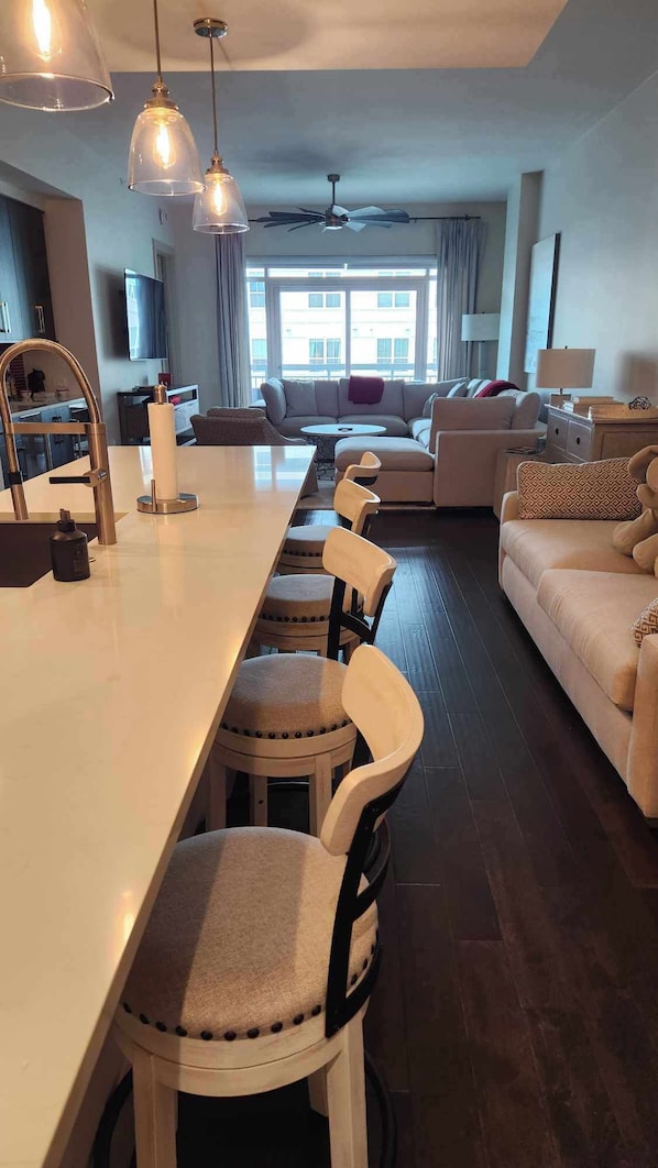 Interior - WESTGATE Condos. Next to the stadium ...sleeps 6. (Tuscaloosa)