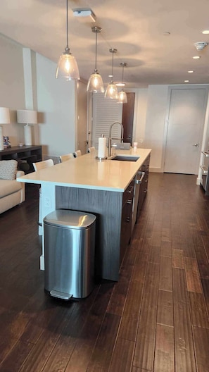 Interior - WESTGATE Condos. Next to the stadium ...sleeps 6. (Tuscaloosa)