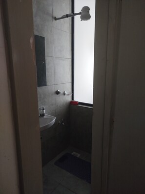 Eco-friendly toiletries, towels, soap, toilet paper - Experience Luxe Staycation gateway at DTO, with close proximity to the Airport. (Nairobi)