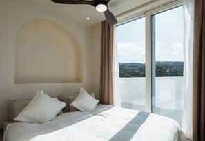Cribs/infant beds