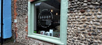  Pimpernel Cottage,Bijou Coastal retreat in Blakeney,courtyard,pub, sleeps 3.🌟