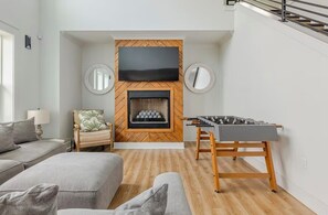 TV connectée, cheminée