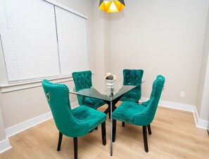 Townhome, 3 Bedrooms | In-room dining