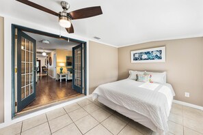 5 bedrooms, iron/ironing board, free WiFi, bed sheets