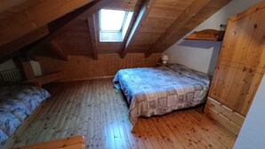3 slaapkamers, een strijkplank/strijkijzer, gratis wifi