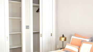 2 soverom, strykejern/-brett, wi-fi og sengetøy