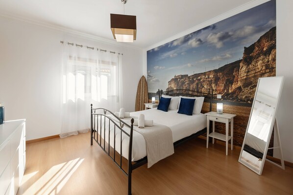 4 bedrooms, iron/ironing board, travel crib, free WiFi